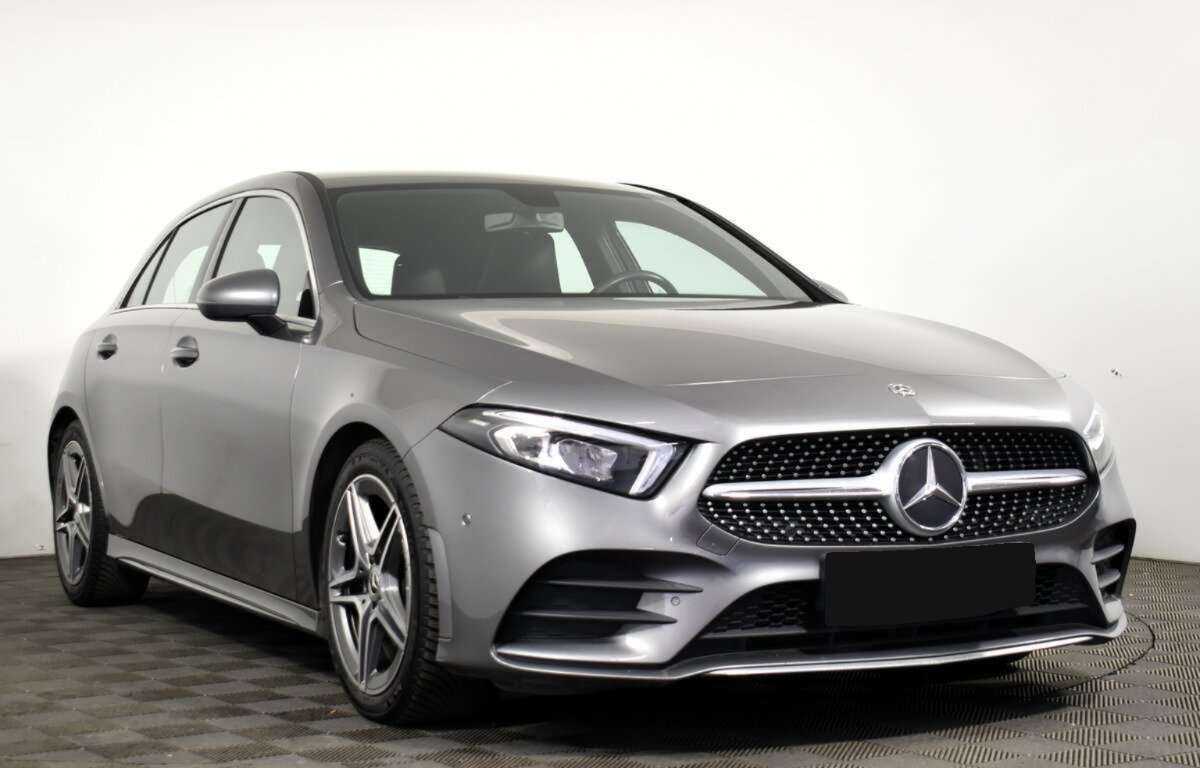 Б/У Мерседес-Бенц А-Класс 2018 года. Фото: #2