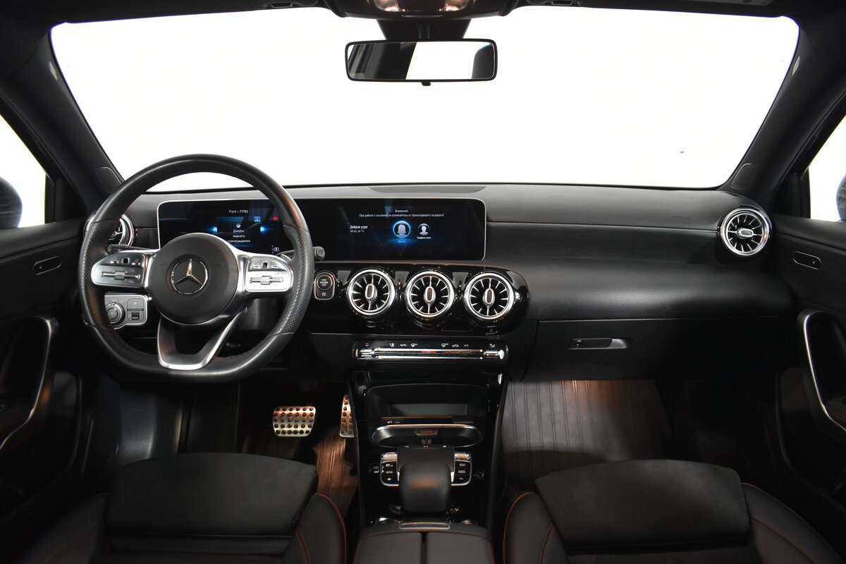 Б/У Мерседес-Бенц А-Класс 2018 года. Фото: #10