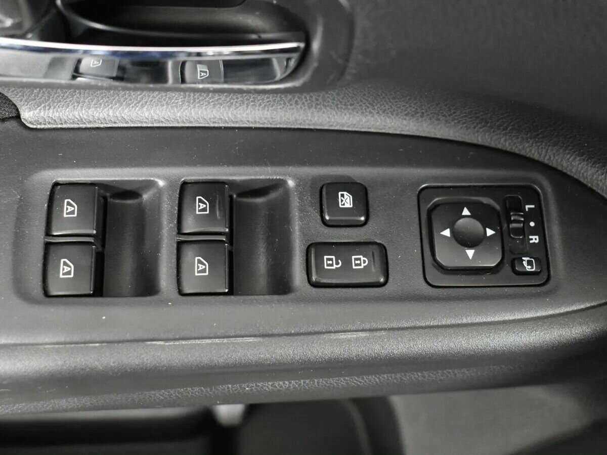 Б/У Митсубиши Оутлэндер 2019 года. Фото: #16