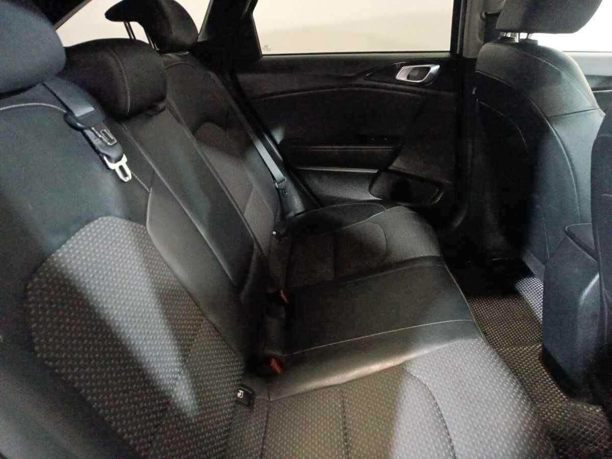 Б/У Киа Сид 2021 года. Фото: #10