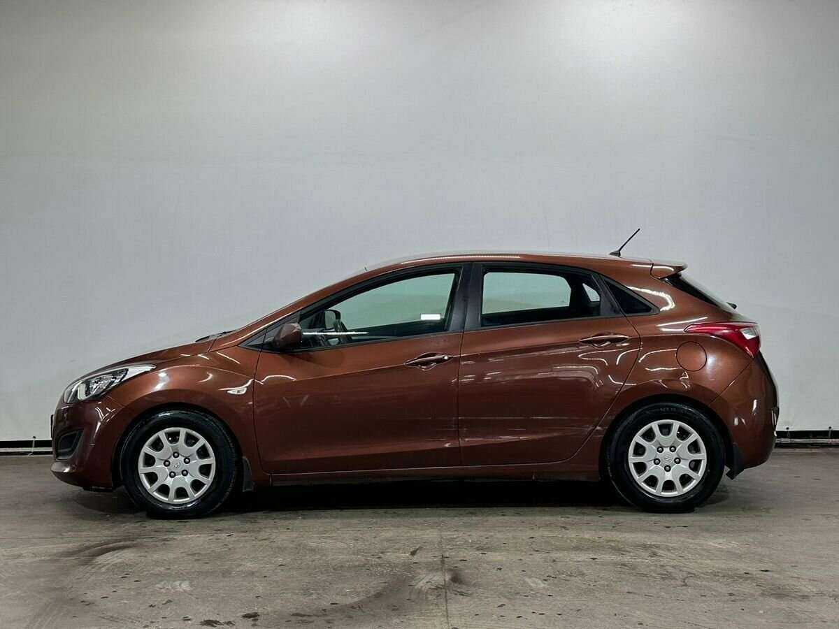 Б/У Хендай ай30 2012 года. Фото: #7