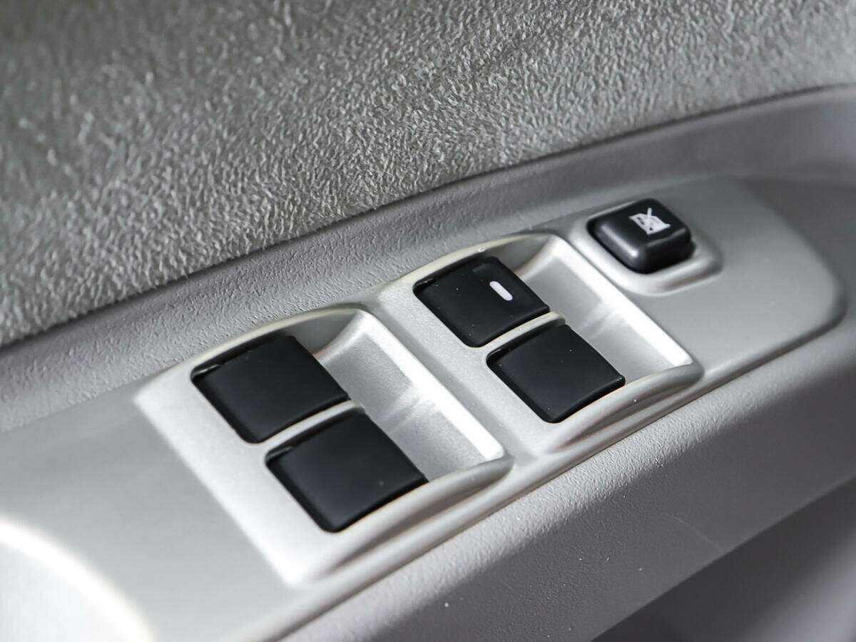 Б/У Митсубиши Паджеро Спорт 2014 года. Фото: #16