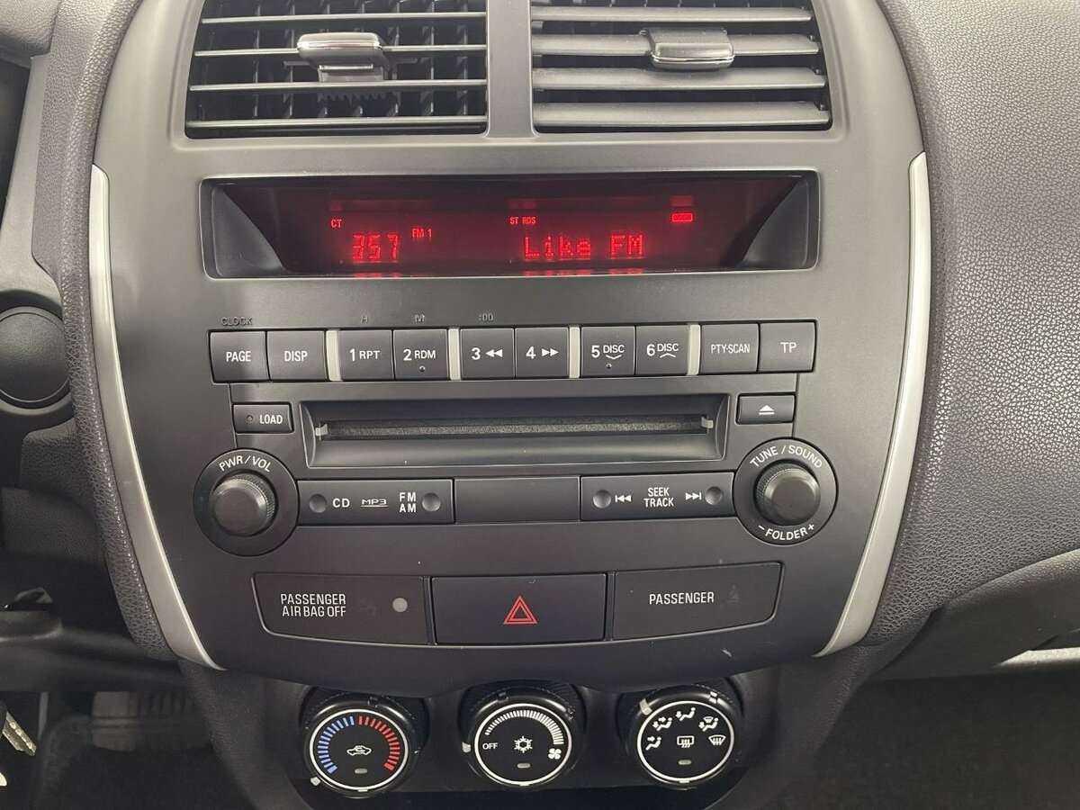 Б/У Митсубиши АС-Икс 2012 года. Фото: #11