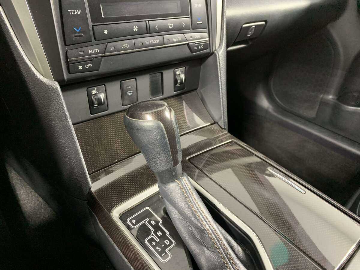 Б/У Тойота Камри 2016 года. Фото: #14