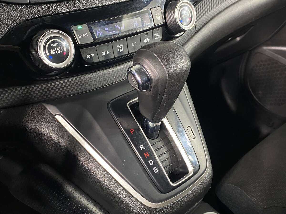 Б/У Хонда ЦР-В 2015 года. Фото: #15