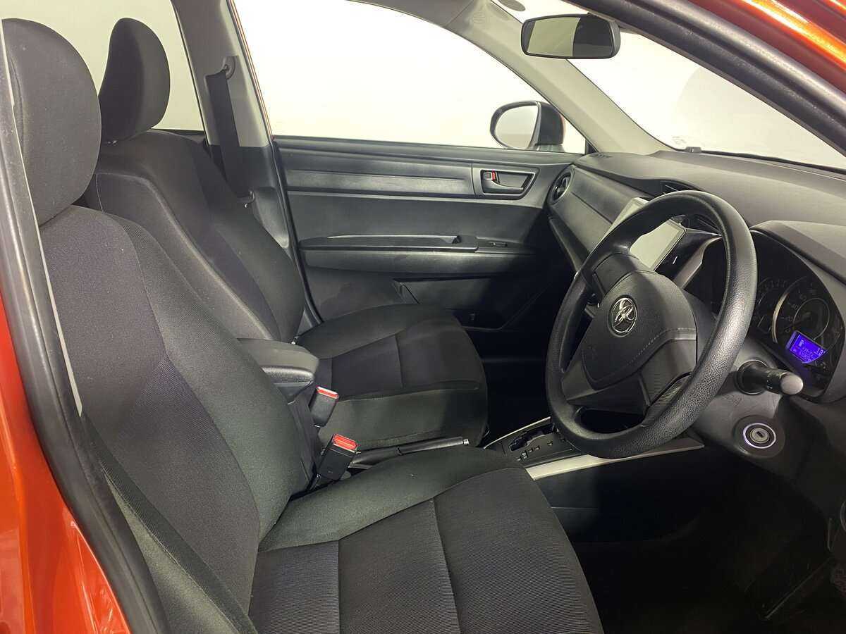 Б/У Тойота Королла 2019 года. Фото: #8