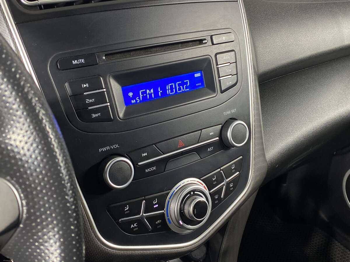 Б/У Лифан Икс60 2017 года. Фото: #9