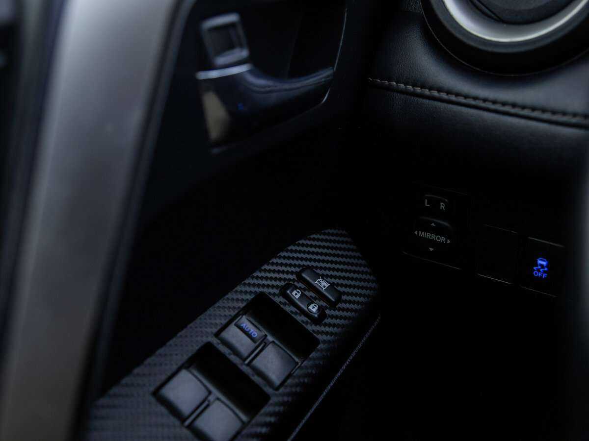 Б/У Тойота Рав4 2013 года. Фото: #11