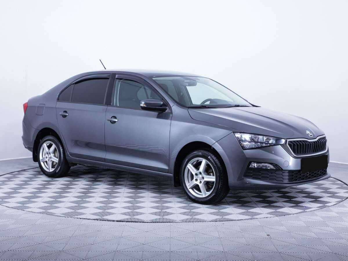 Б/У Шкода Рапид 2021 года. Фото: #2