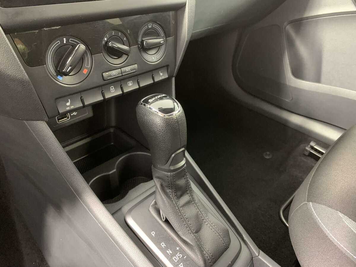 Б/У Шкода Рапид 2019 года. Фото: #14