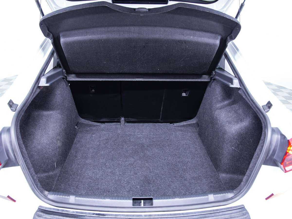 Б/У Фольксваген Поло 2020 года. Фото: #6