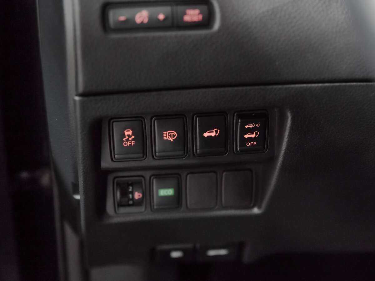 Б/У Ниссан Икс-Трейл 2015 года. Фото: #15