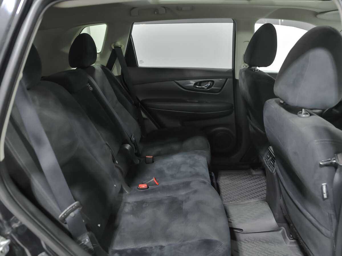 Б/У Ниссан Икс-Трейл 2015 года. Фото: #16