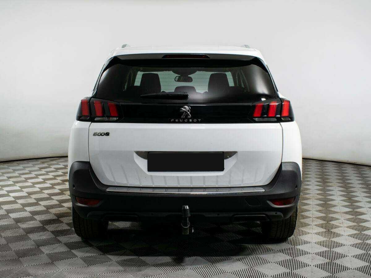 Б/У Пежо 5008 2018 года. Фото: #4