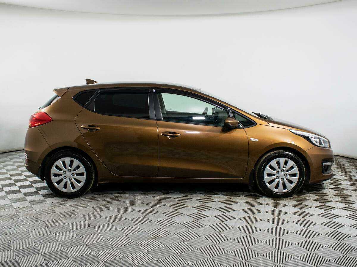 Б/У Киа Сид 2017 года. Фото: #3