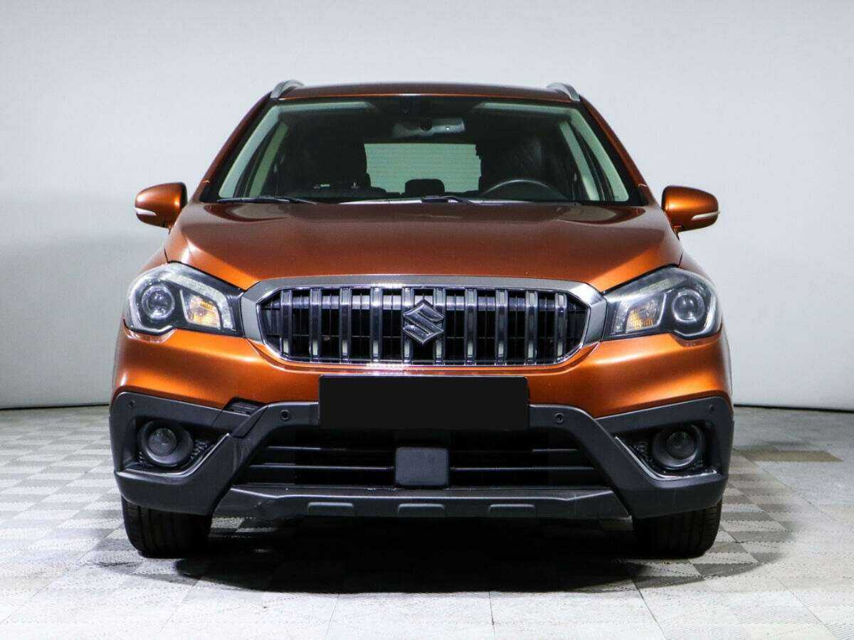 Б/У Сузуки С-Икс4 2016 года. Фото: #1