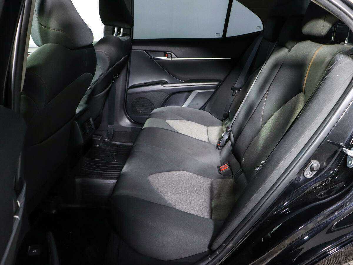 Б/У Тойота Камри 2021 года. Фото: #9