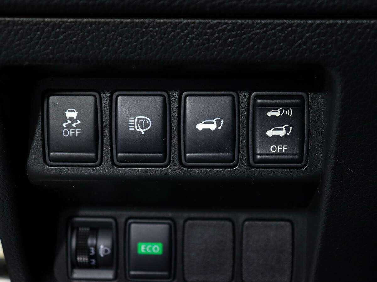 Б/У Ниссан Икс-Трейл 2016 года. Фото: #20