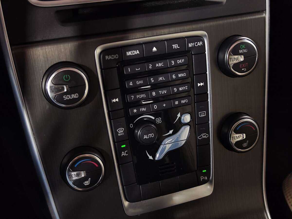 Б/У Вольво С60 2012 года. Фото: #12