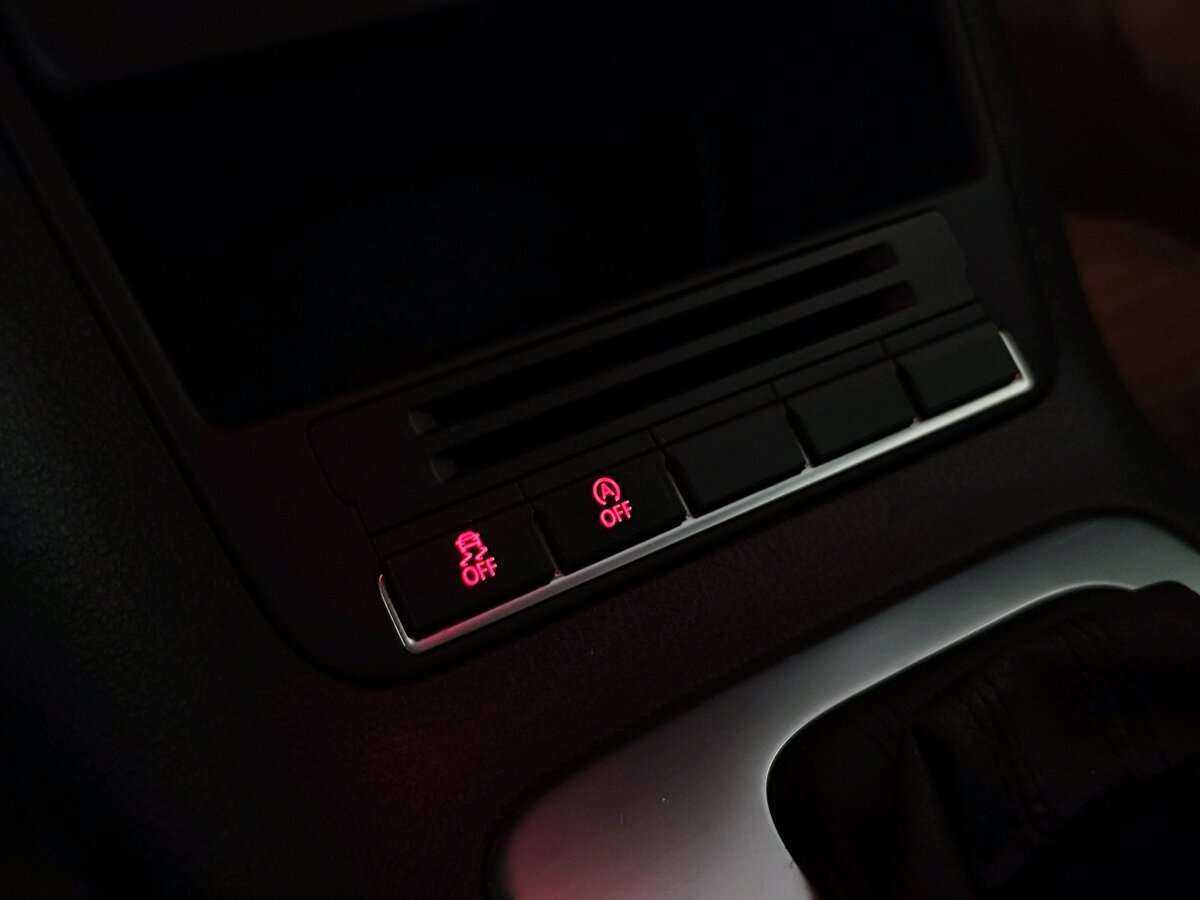 Б/У Фольксваген Тигуан 2013 года. Фото: #12