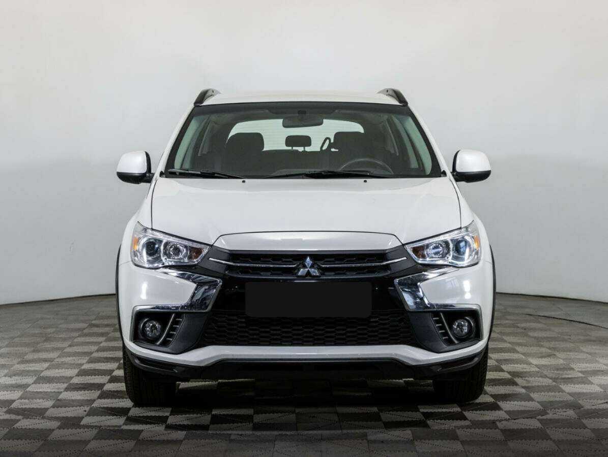 Б/У Митсубиши АС-Икс 2018 года. Фото: #1