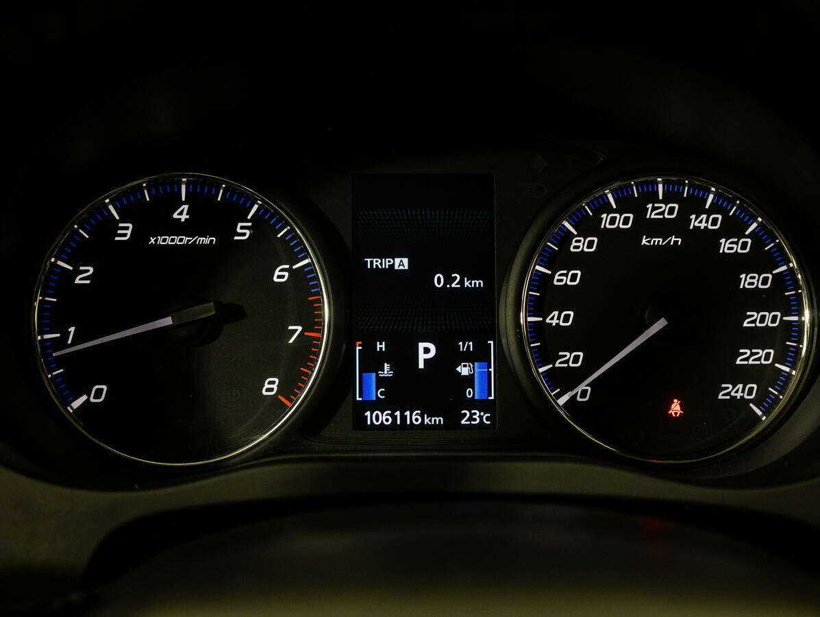 Б/У Митсубиши Оутлэндер 2019 года. Фото: #9