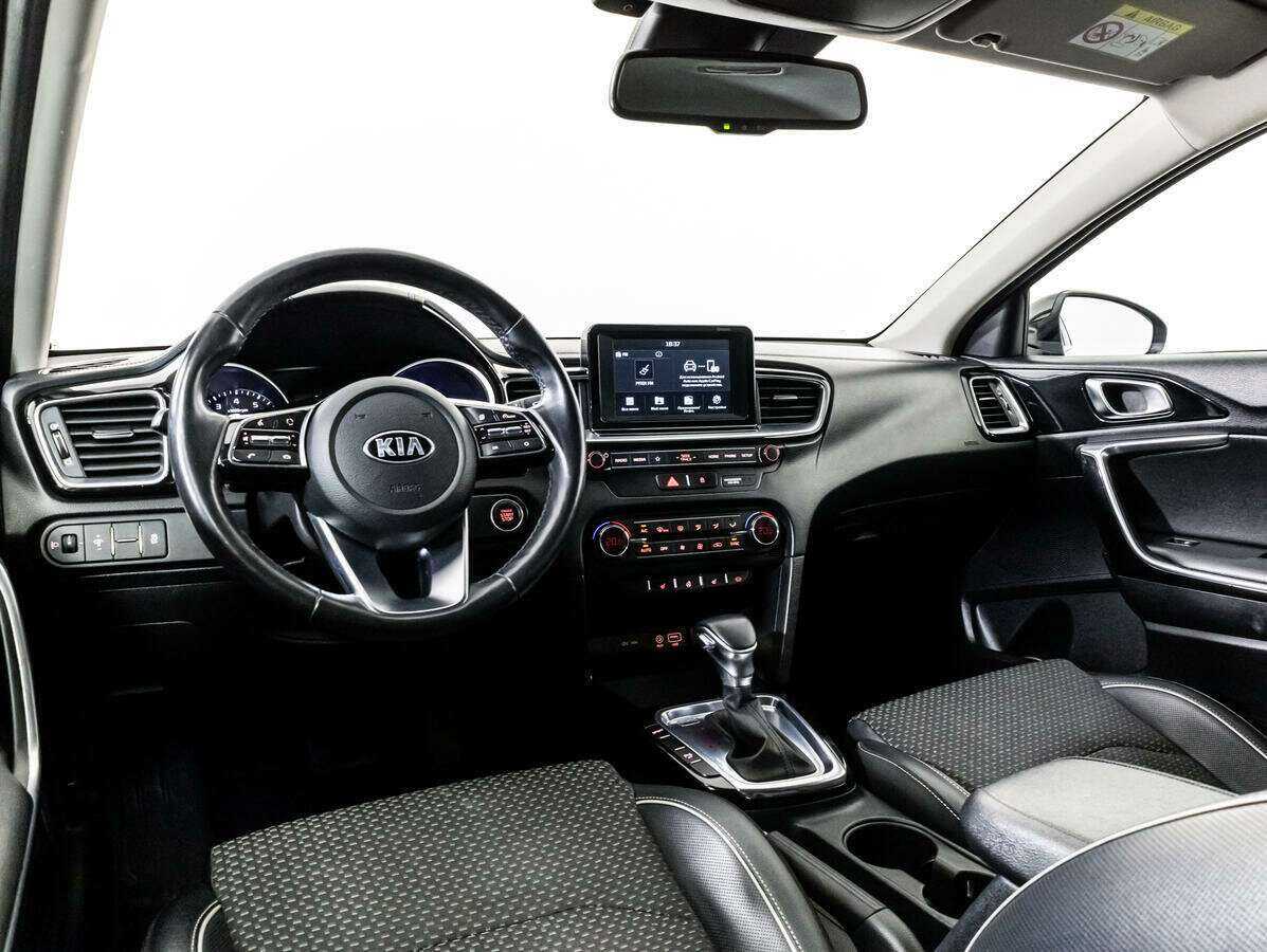 Б/У Киа Сид 2018 года. Фото: #10