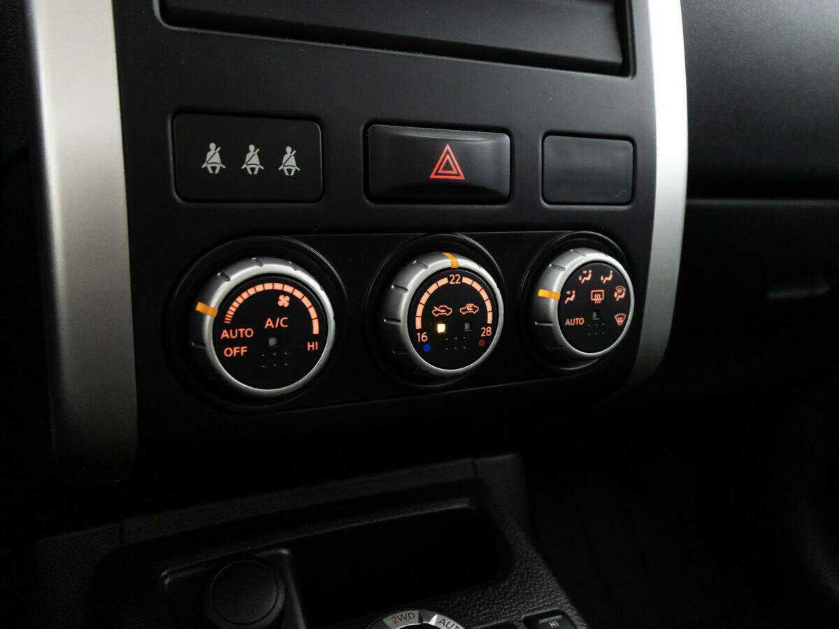 Б/У Ниссан Икс-Трейл 2013 года. Фото: #14