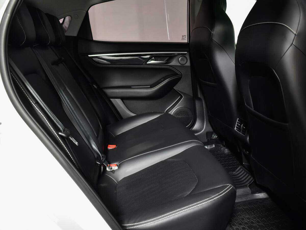 Б/У Джак Джи7 2021 года. Фото: #9