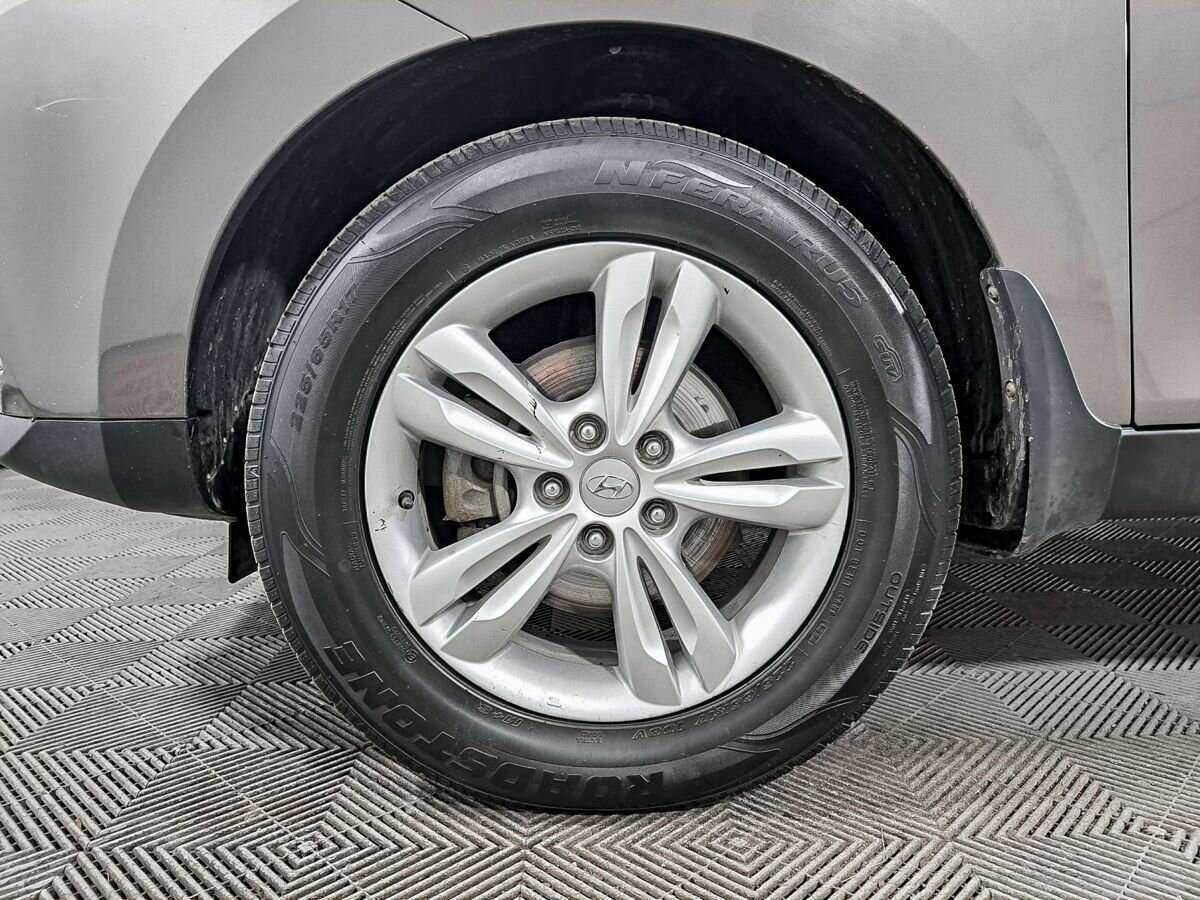 Б/У Хендай ай-икс35 2013 года. Фото: #13