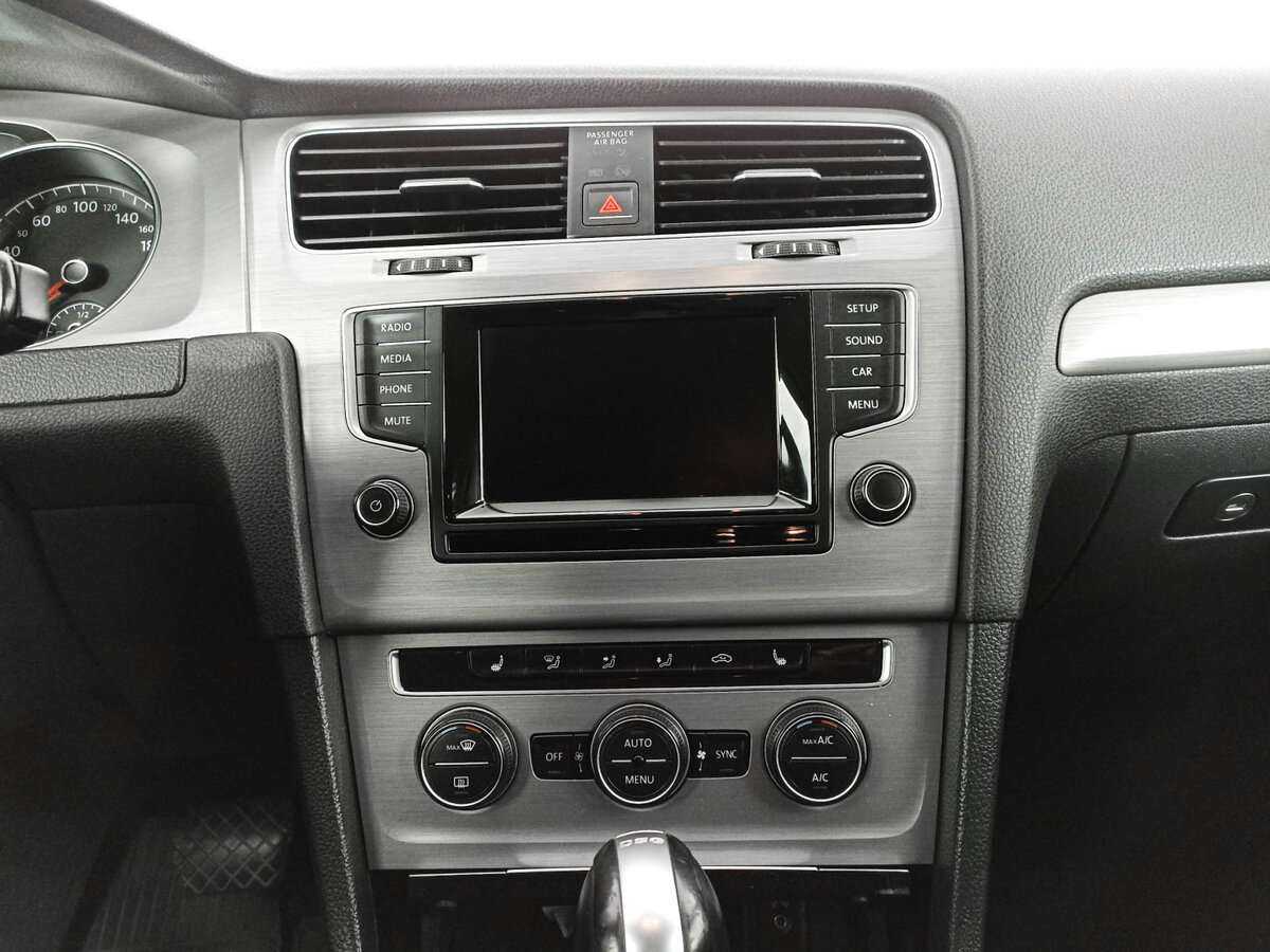 Б/У Фольксваген Гольф 2014 года. Фото: #12