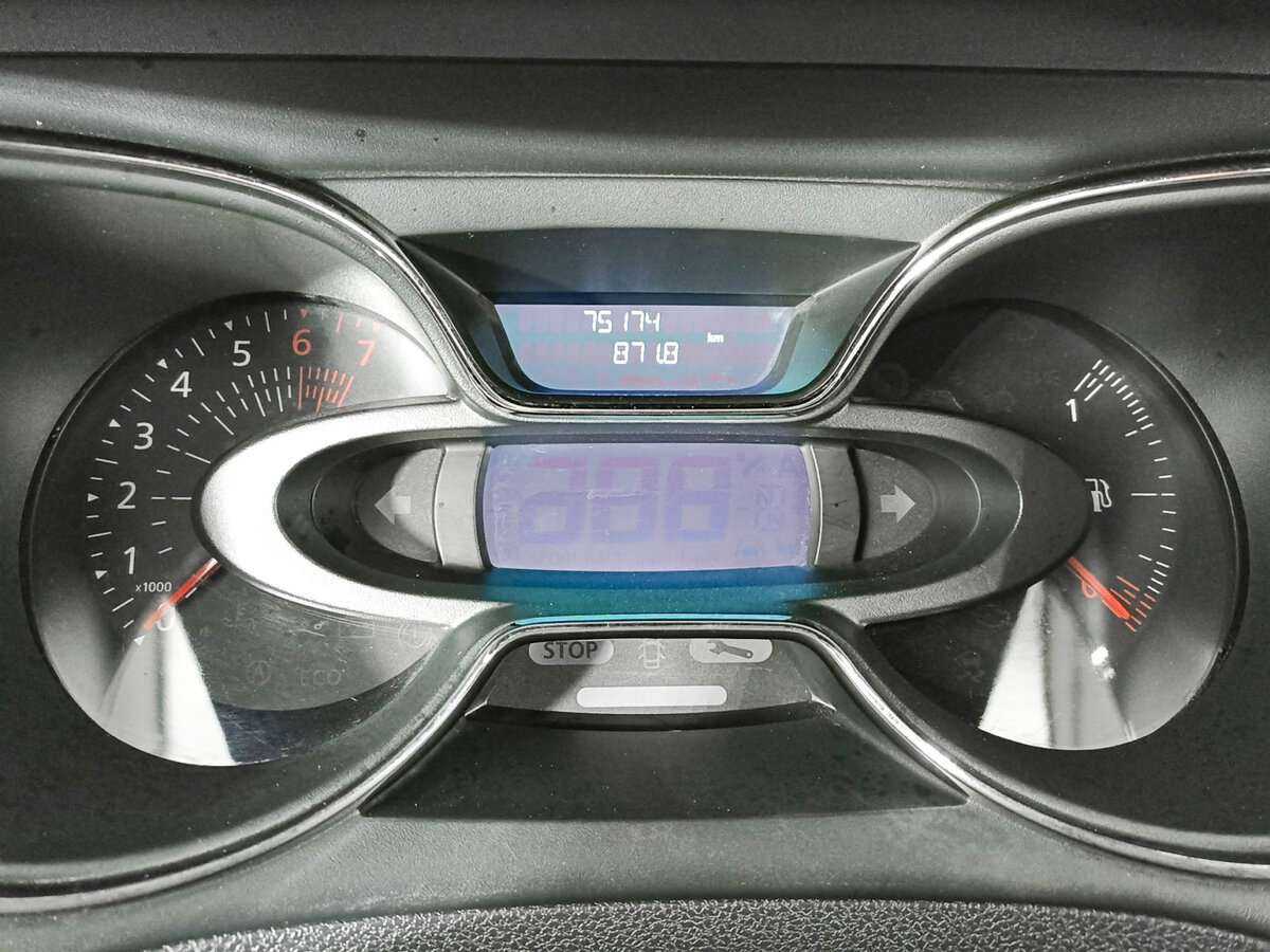 Б/У Рено Каптюр 2018 года. Фото: #10