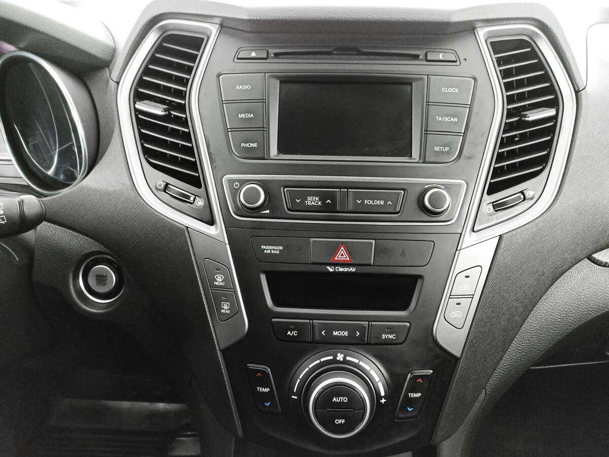 Б/У Хендай Санта Фе 2016 года. Фото: #9