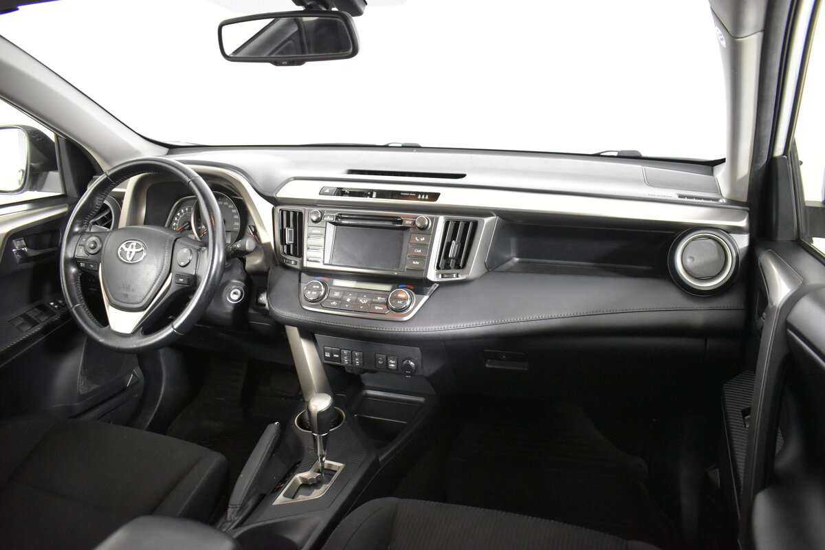 Б/У Тойота Рав4 2013 года. Фото: #8