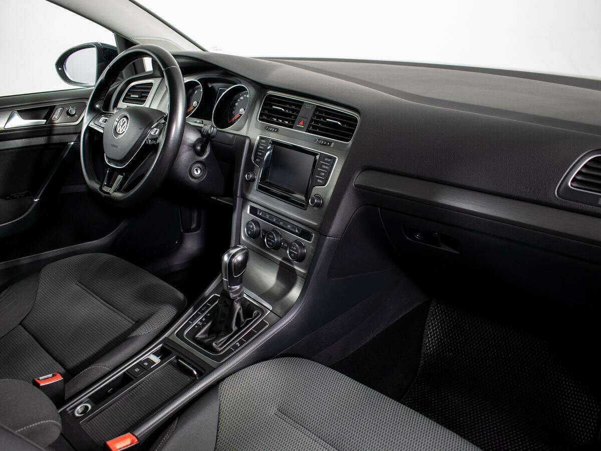 Б/У Фольксваген Гольф 2013 года. Фото: #8