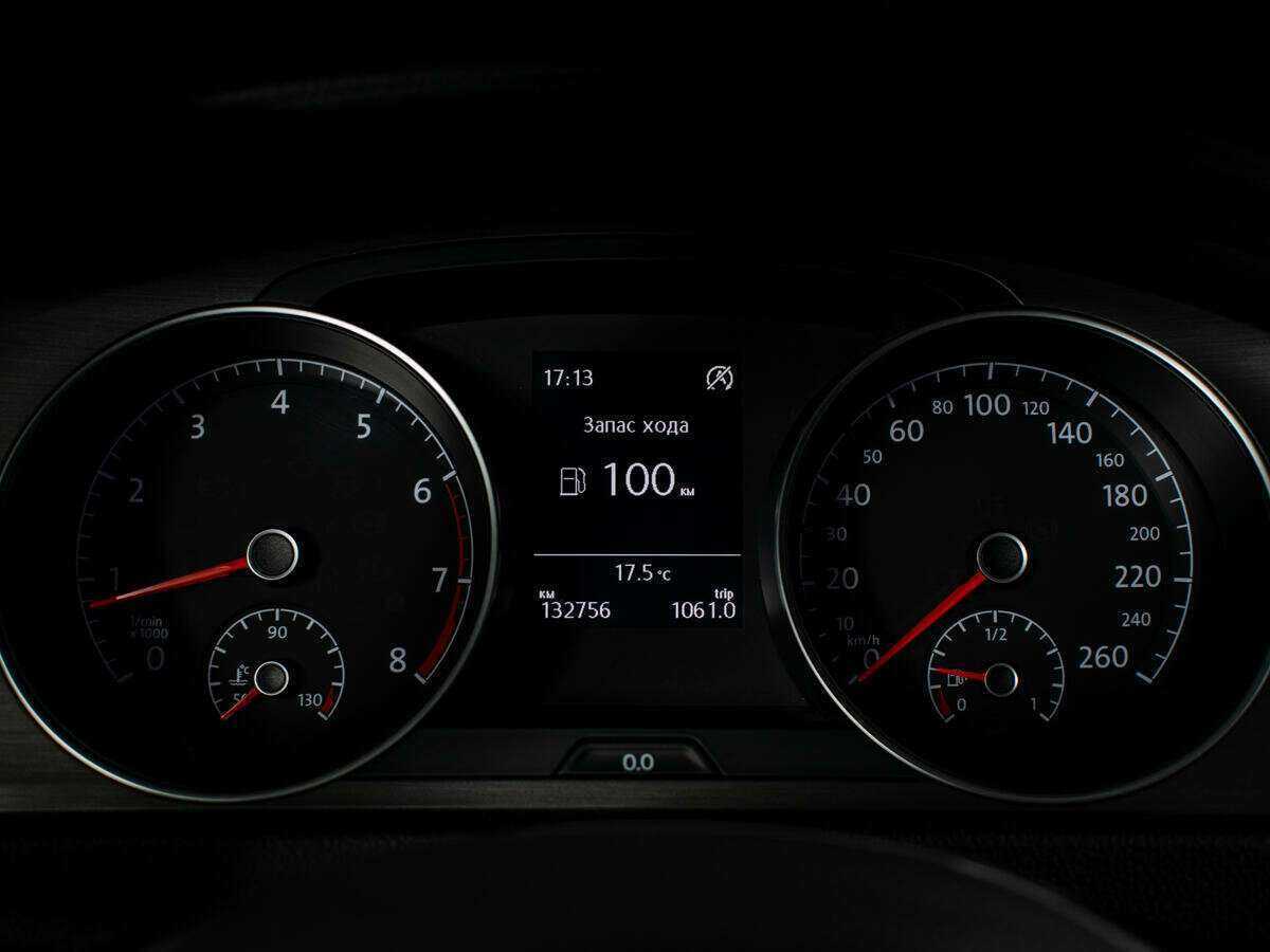 Б/У Фольксваген Гольф 2013 года. Фото: #11