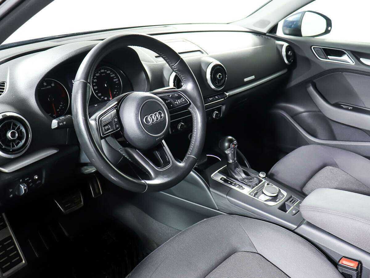 Б/У Ауди А3 2016 года. Фото: #14