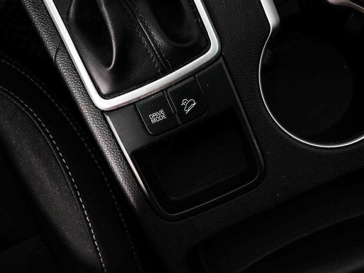 Б/У Киа Спортейдж 2019 года. Фото: #9