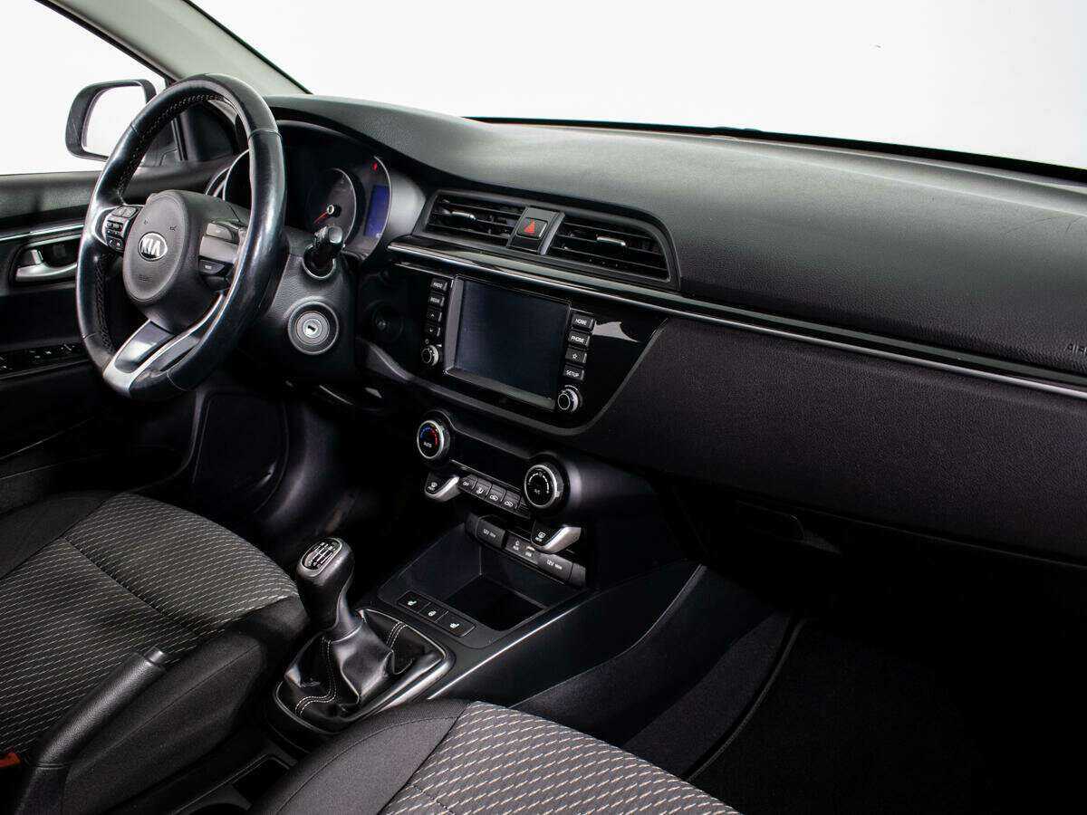 Б/У Киа Рио 2018 года. Фото: #6