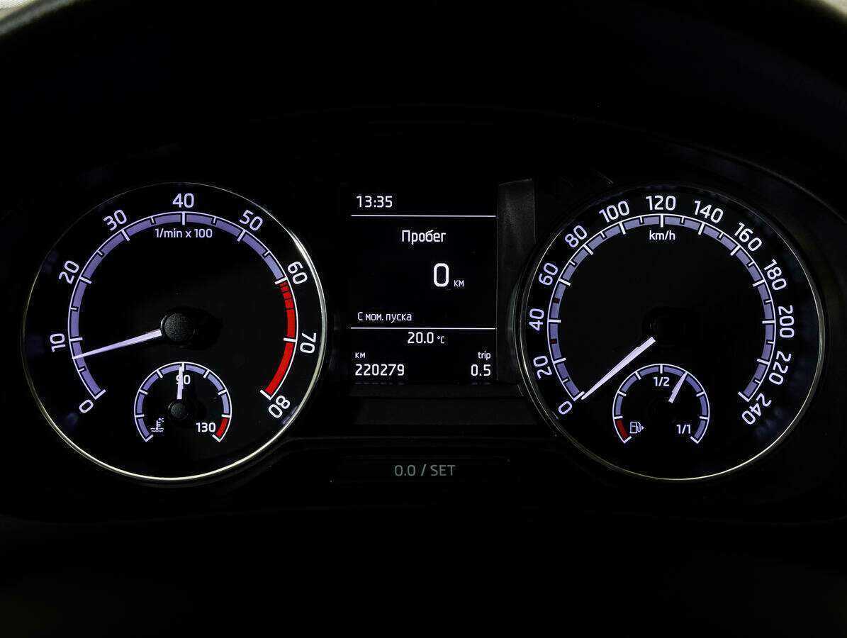 Б/У Шкода Рапид 2017 года. Фото: #13