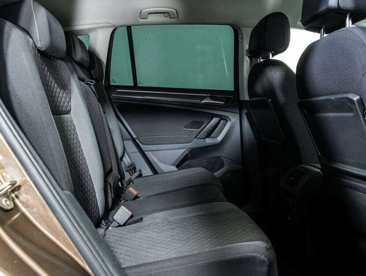 Б/У Фольксваген Тигуан 2017 года. Фото: #12