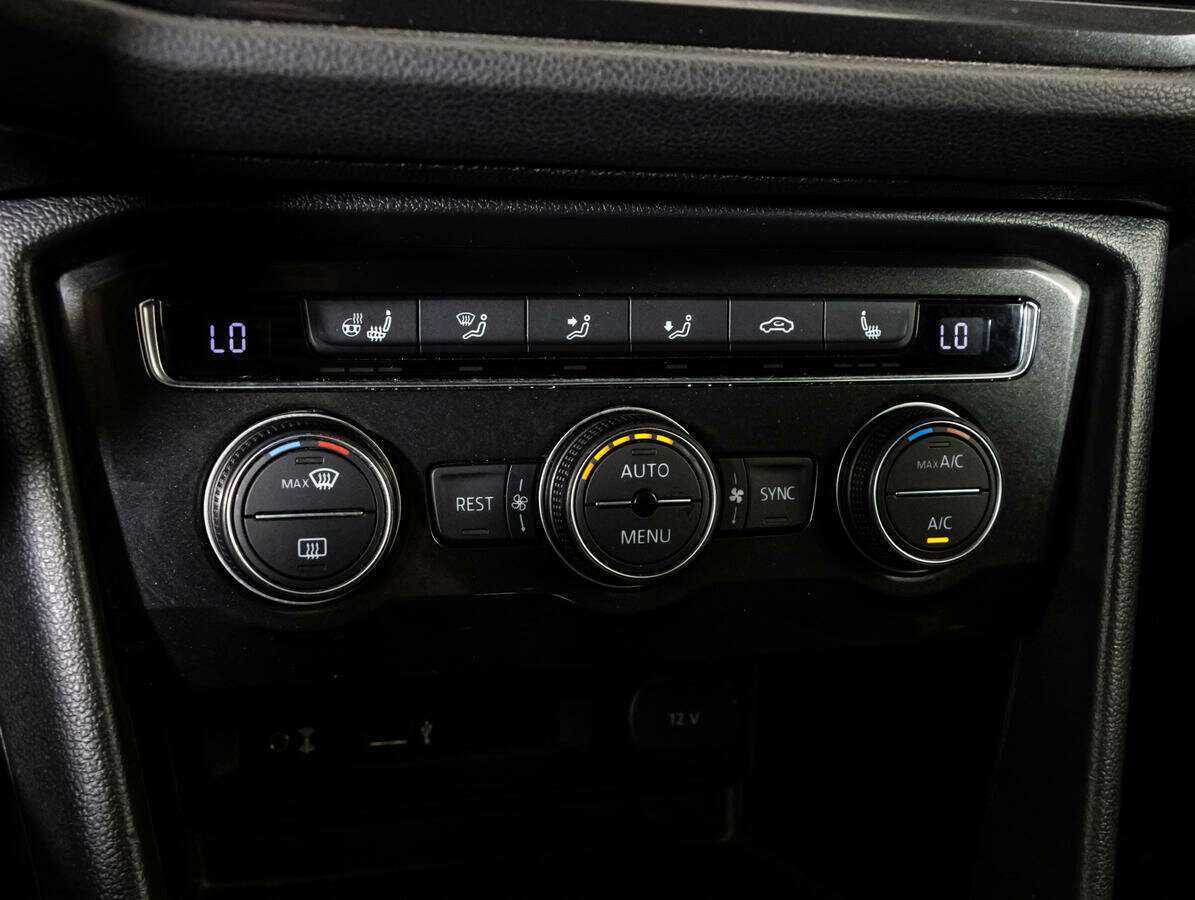 Б/У Фольксваген Тигуан 2017 года. Фото: #14