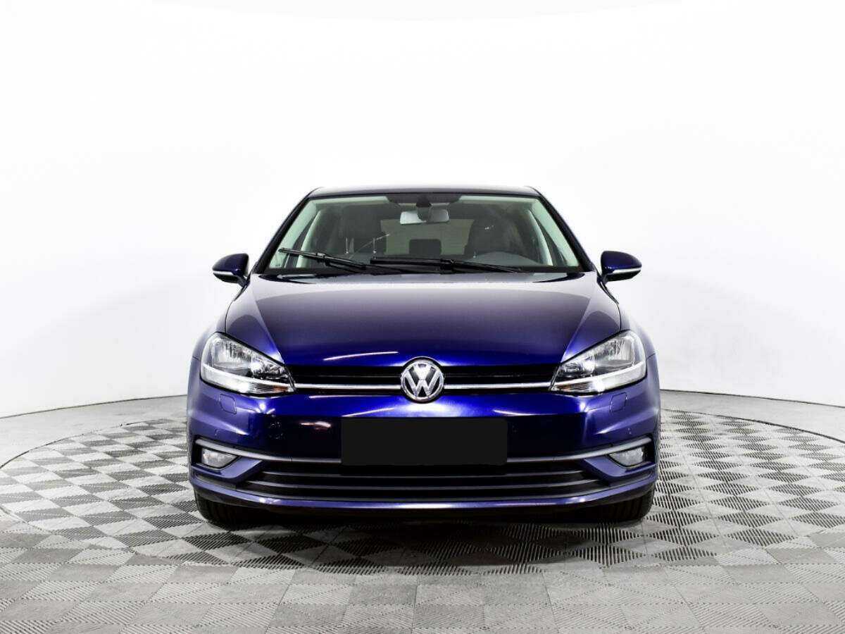 Б/У Фольксваген Гольф 2018 года. Фото: #1