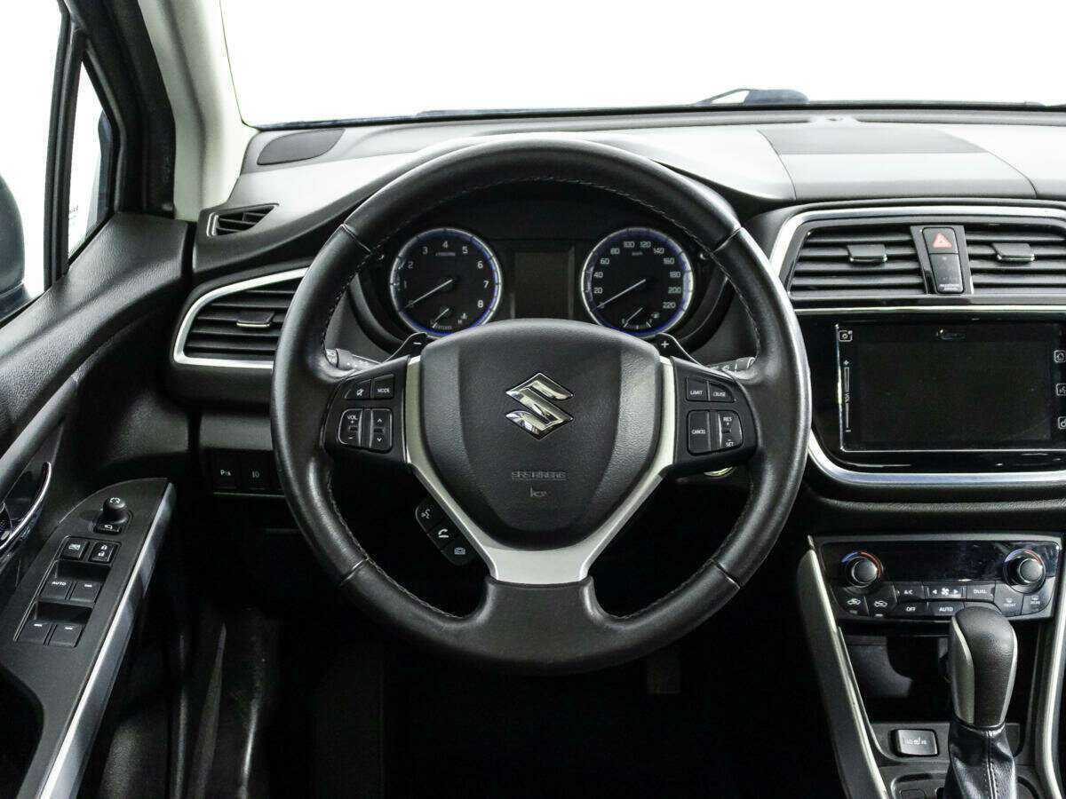 Б/У Сузуки С-Икс4 2018 года. Фото: #17