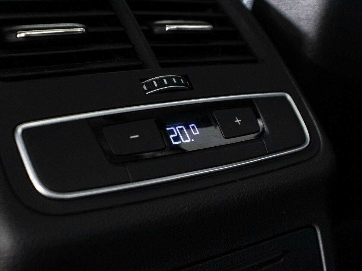 Б/У Ауди А4 2015 года. Фото: #15