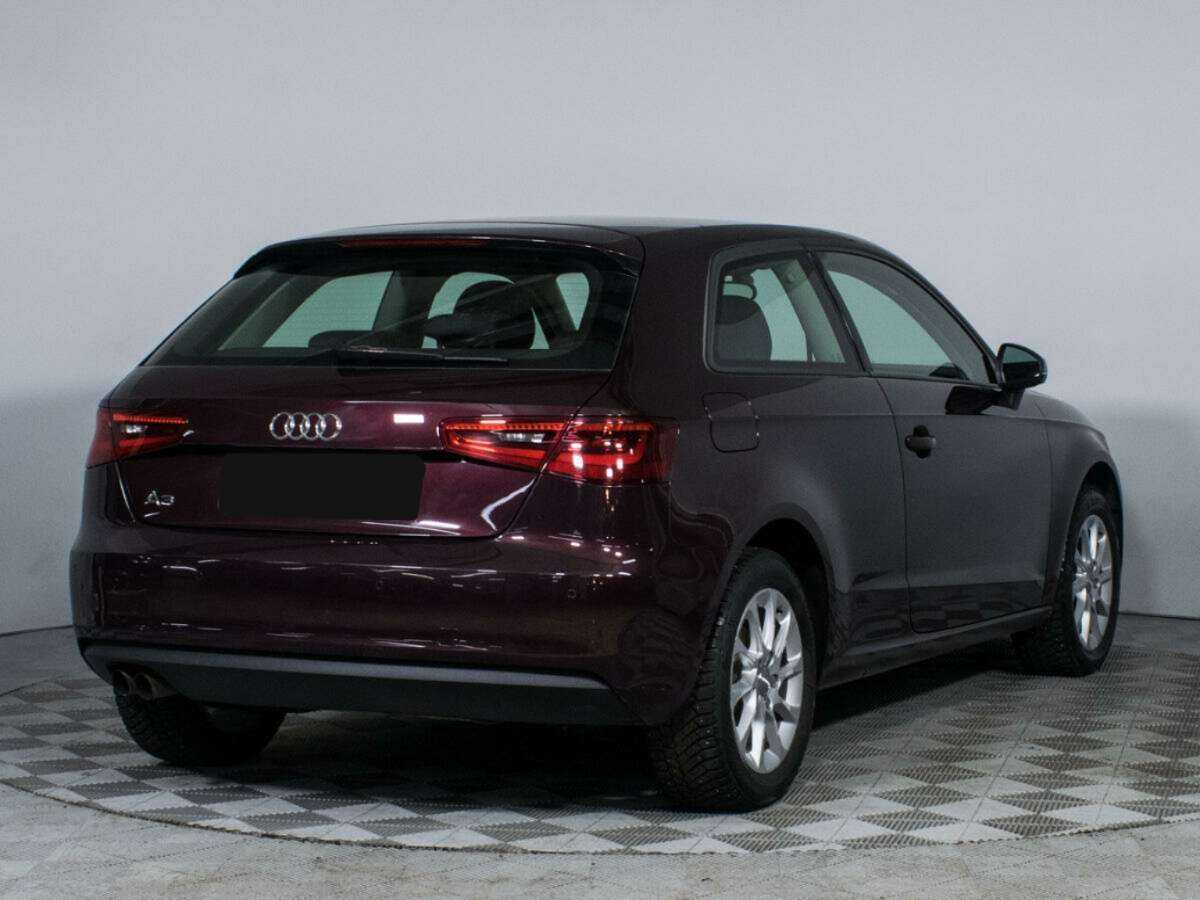 Б/У Ауди А3 2012 года. Фото: #4