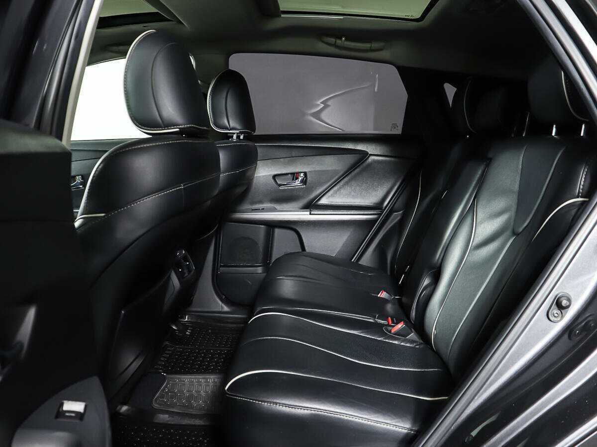 Б/У Тойота Венза 2013 года. Фото: #8