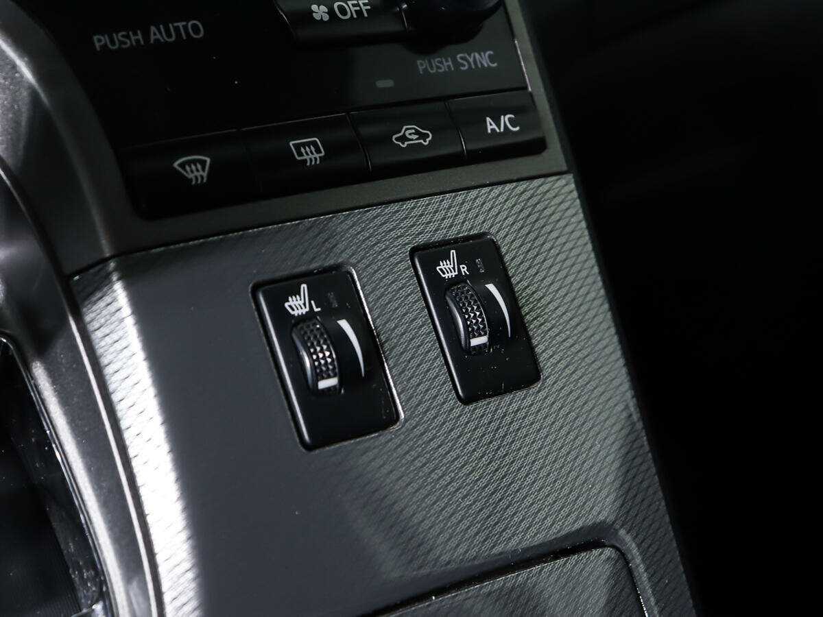 Б/У Тойота Венза 2013 года. Фото: #16