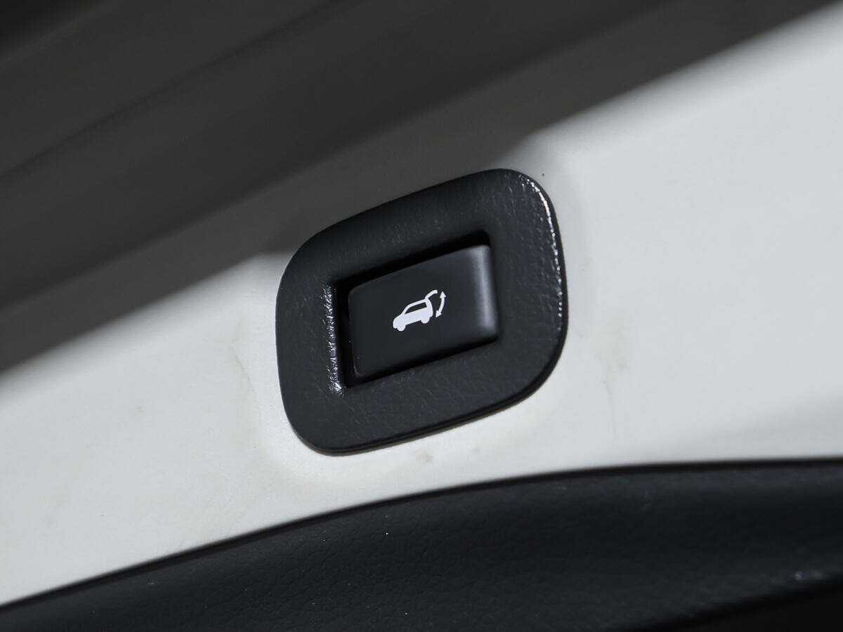 Б/У Ниссан Икс-Трейл 2019 года. Фото: #15