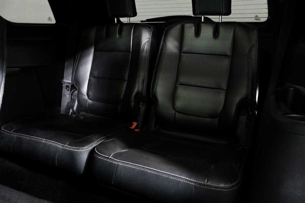 Б/У Форд Експлорер 2015 года. Фото: #12